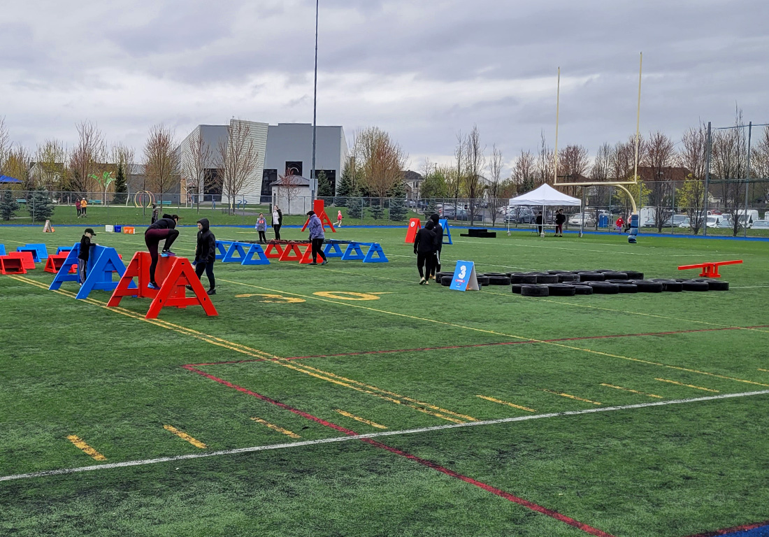 Parcours "Ninja Warrior" pour course à obstacles | 123 Ninja Go | Parcours d'obstacles mobiles | Écoles • Camps • Festivals | Kompra Bootcamp