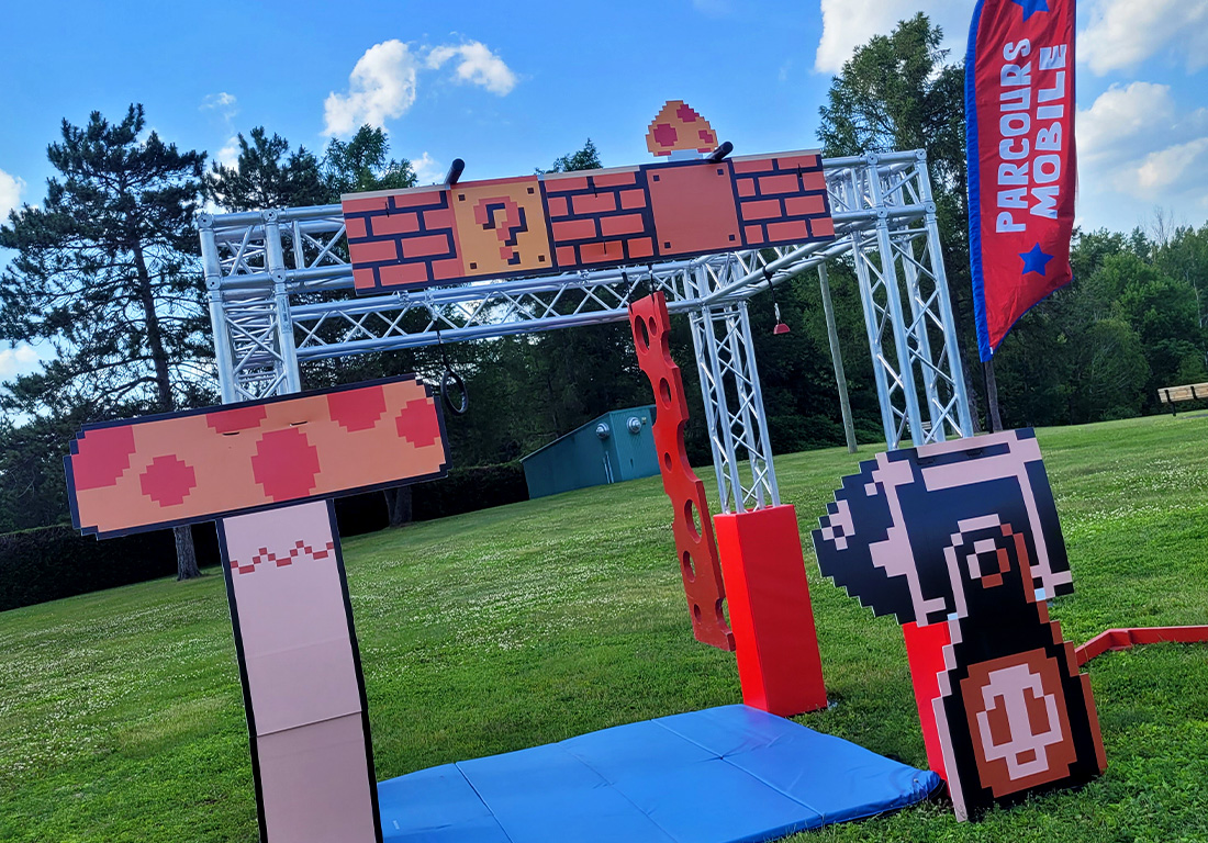 Parcours Super Mario Bros. | 123 Ninja Go • Parcours d'obstacles mobile | Écoles • Festivals • Camp | Ninja Warrior • OCR