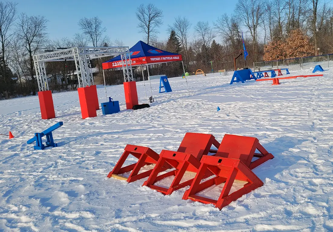 Parcours "Ninja Warrior" en hiver | 123 Ninja Go | Parcours d'obstacles mobiles | Écoles • Camps • Festivals